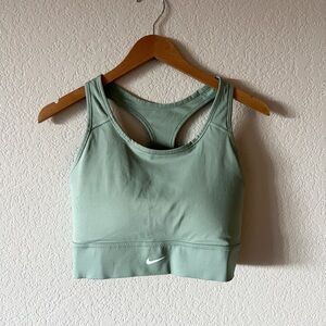 Nike Women’s Green Padded Sports Bra, Size XL